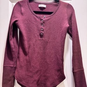 Abercrombie & Fitch Burgundy Sweater